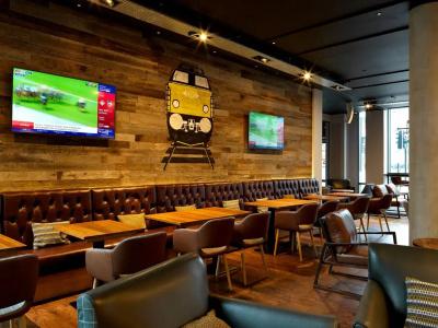 DoubleTree by Hilton Manchester Piccadilly - 4