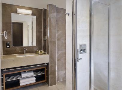 DoubleTree by Hilton London – West End - 11