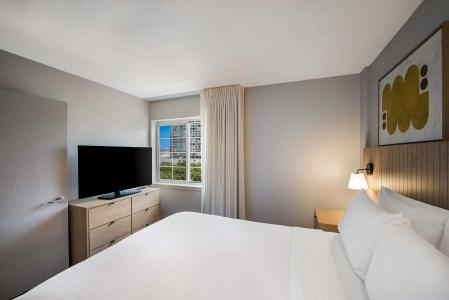 Sonesta Simply Suites Jersey City - 43