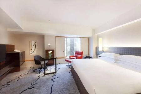 Hilton Tokyo - 4