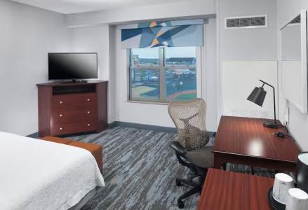 Hampton Inn & Suites-Bricktown - 40