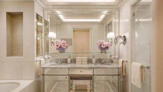 Four Seasons George v Paris - 44