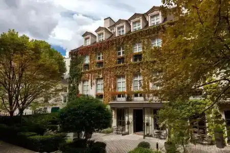Le Pavillon de la Reine & Spa - Small Luxurys of the World - 31