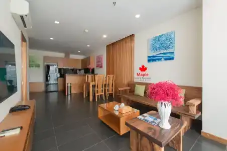 Maple & Apartment - 174
