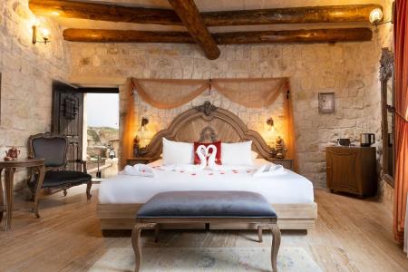Elysion Cave Suites - 32