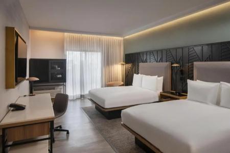 Courtyard by Marriott - 5