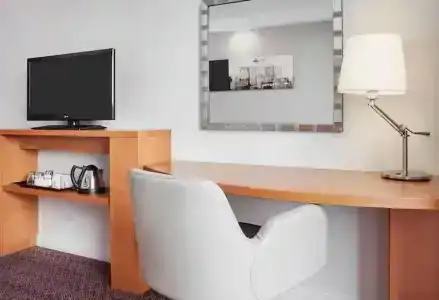 Hampton by Hilton London Waterloo - 40