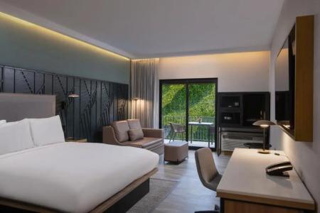 Courtyard by Marriott - 4