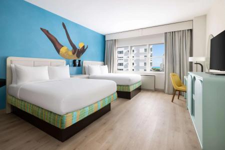 Hampton Inn Miami Beach - Mid Beach - 4
