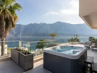 Blue Kotor Bay Premium Spa Resort - 96