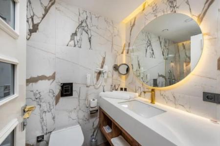 Elite Luxury Suite & Spa - 27