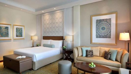 The Ritz-Carlton - 64
