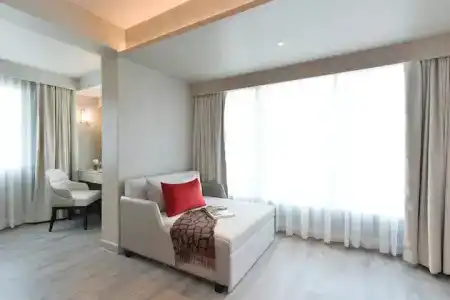 Centre Point Sukhumvit 10 - 111