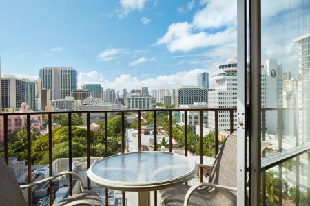 Outrigger Waikiki Beach Resort - 63