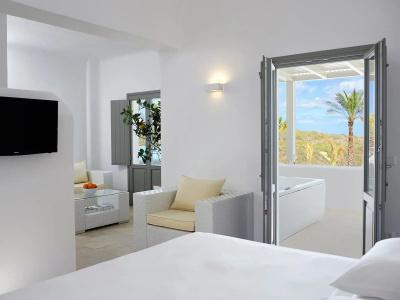 Aurora Luxury Suites - 62
