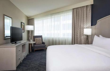 DoubleTree by Hilton Nashville Downtown - 36