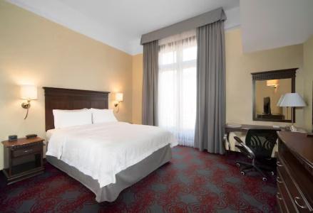 Hampton Inn & Suites Mexico City - Centro Historico - 45
