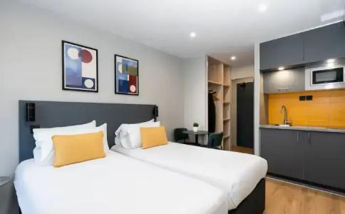 Staycity Aparthotels Gare de l’Est - 60