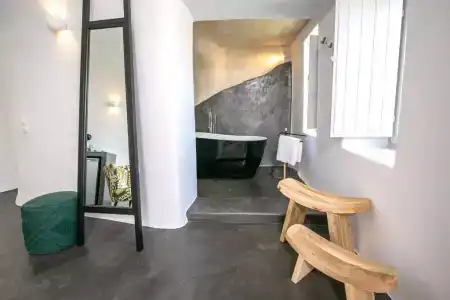 Elysian Santorini - 98