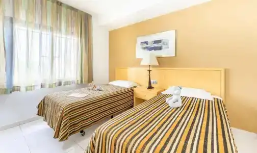 Hollywood Mirage - Excels & Resorts - 28