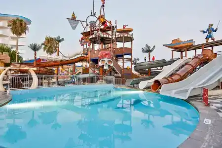 Crystal Admiral Resort Suites & Spa - Ultimate All Inclusive - 30