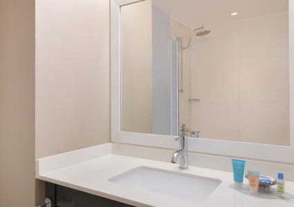 Courtyard By Marriott New York Jfk Airport - 32