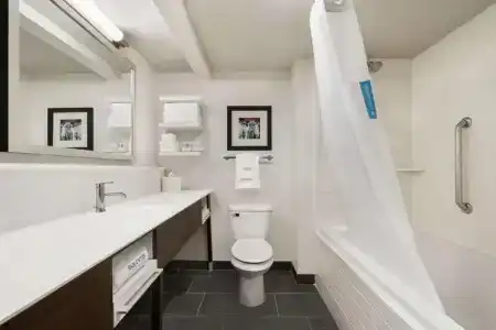 Hampton Inn New Orleans/St.Charles Ave - 69