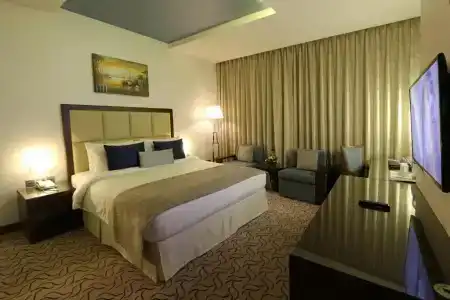 Samaya Deira - 65