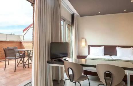 Suites Viena Plaza de España - 63
