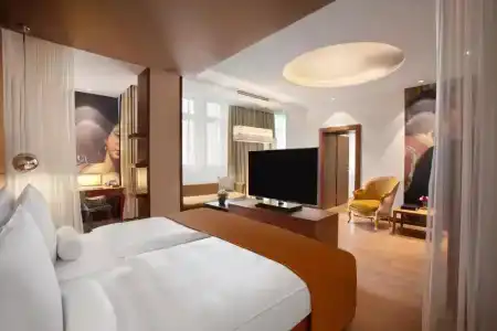 Vier Jahreszeiten Kempinski München - 55