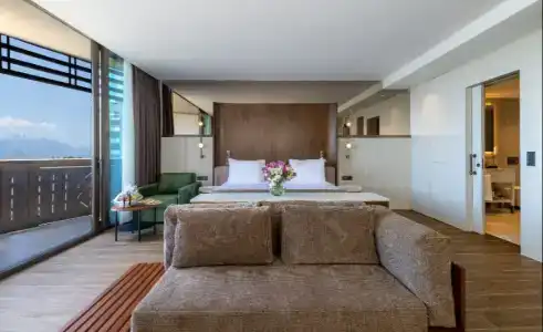 Nirvana Cosmopolitan - 39