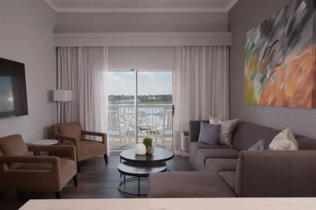 Courtyard Charleston Waterfront - 55