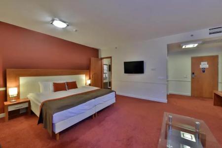 City Inn - 8