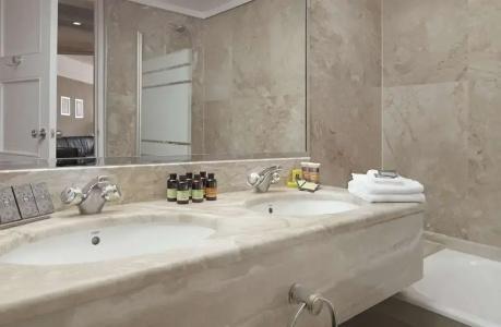 Njv Athens Plaza - 57