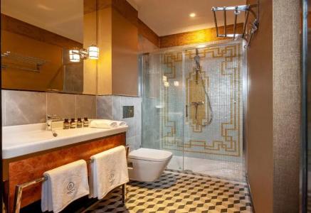 Balthazar Design - 32