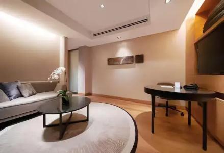 Hilton - 46