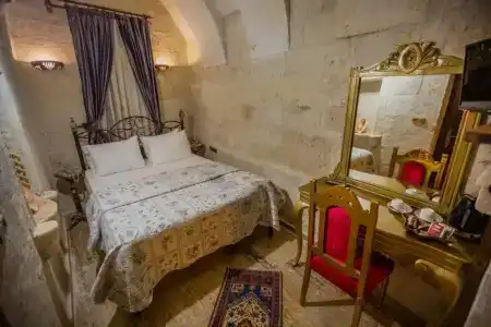 Royal Cave - 41