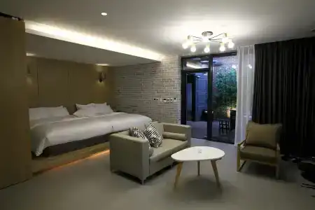 Bricks - 30