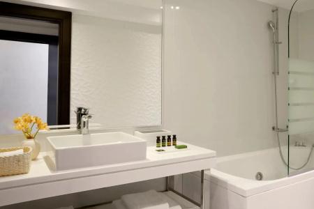 Pomegranate Wellness Spa - 41