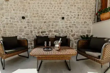 Conte & Restaurant - 57