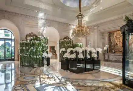Four Seasons George v Paris - 1