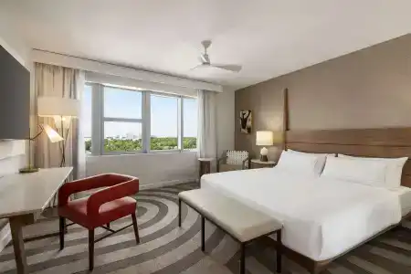Hilton Cabana Miami Beach - 4