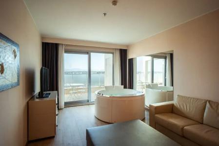 DoubleTree By Hilton Olbia - Sardinia - 71
