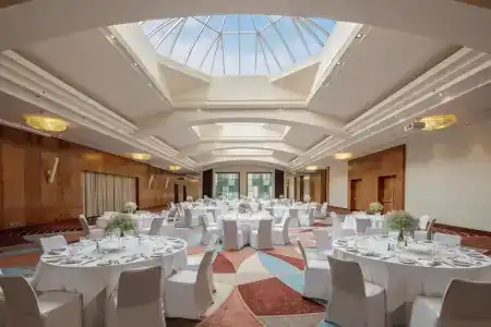 DoubleTree by Hilton Bratislava - 30