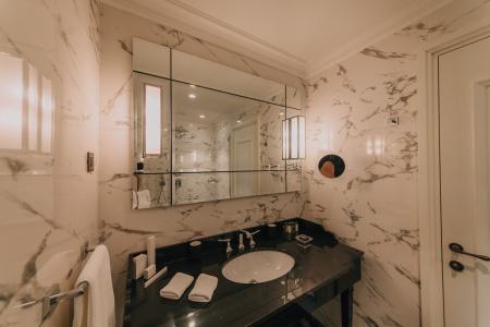 Boutique La Roche - 47