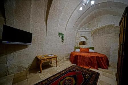 Holiday Cave - 36