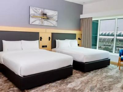 Holiday Inn Express Dubai Airport, An Ihg - 37