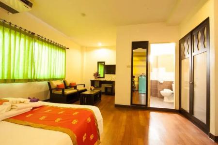 Woraburi Sukhumvit - 51