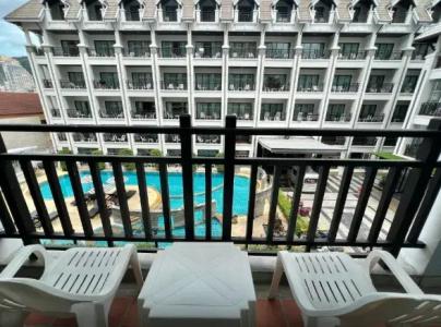 Amata Patong - 114
