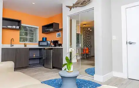 Oceanside and Suites - 82